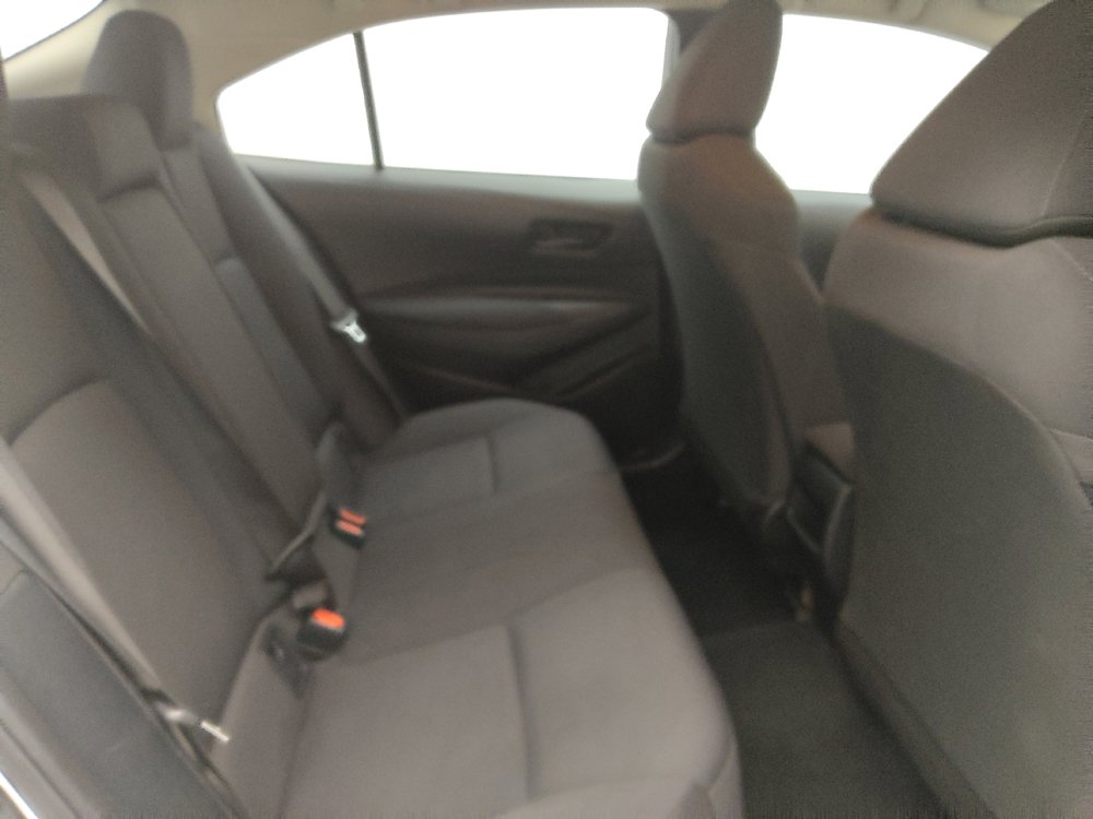 Used 2022 Toyota Corolla LE image 19