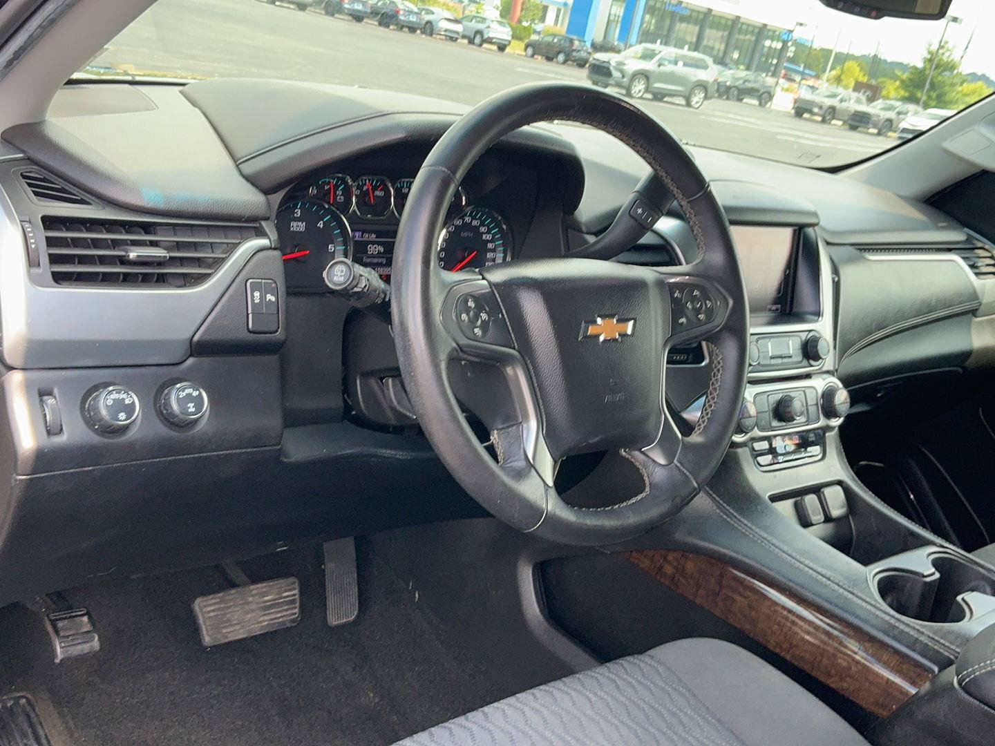 Used 2018 Chevrolet Tahoe LS AWD/4WD image 17