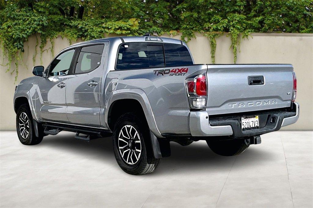 Used 2020 Toyota Tacoma TRD Sport image 4