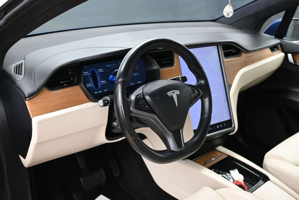 Used 2020 Tesla Model X Long Range AWD/4WD image 24