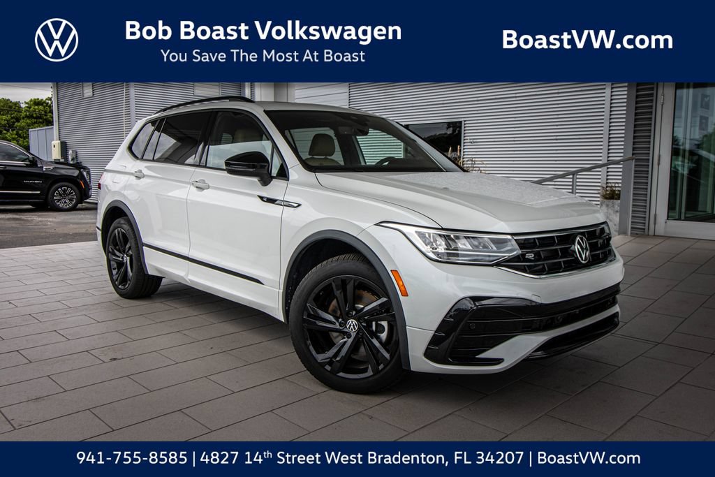 Certified 2024 Volkswagen Tiguan SE R-Line