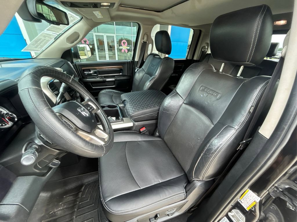 Used 2015 RAM 2500 Laramie w/ Black Appearance Group AWD/4WD image 21