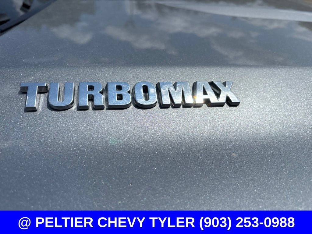 Used 2024 Chevrolet Silverado 1500 Custom w/ Turbomax Blackout Package AWD/4WD image 10