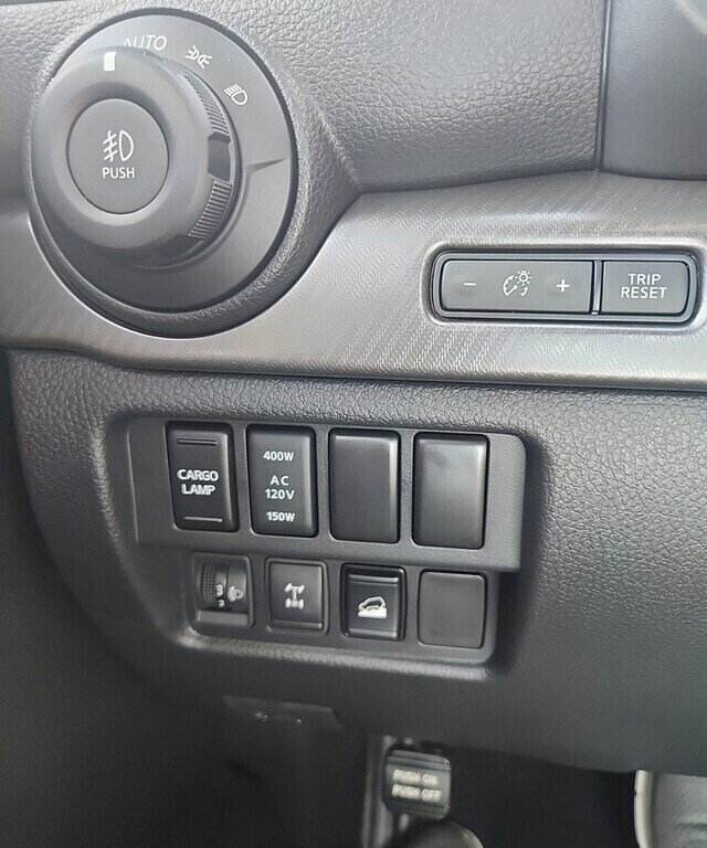 New 2023 Nissan Titan PRO-4X w/ Pro-4x Convenience Package image 16