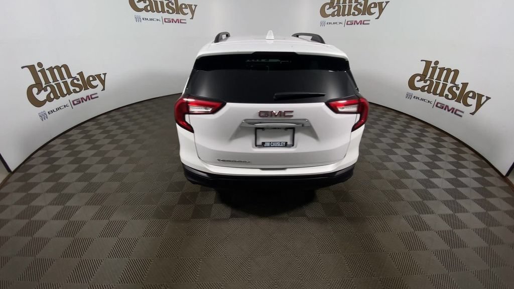 Certified 2023 GMC Terrain SLE w/ Driver Convenience Package FWD image 7