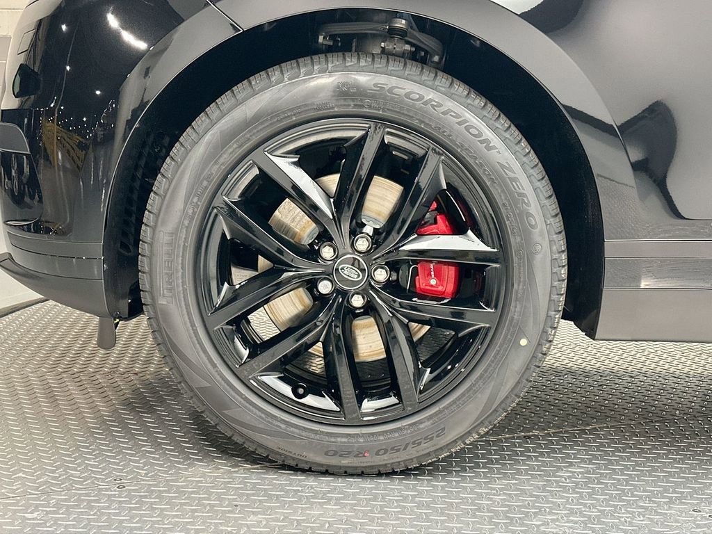 Used 2025 Land Rover Range Rover Velar S image 3