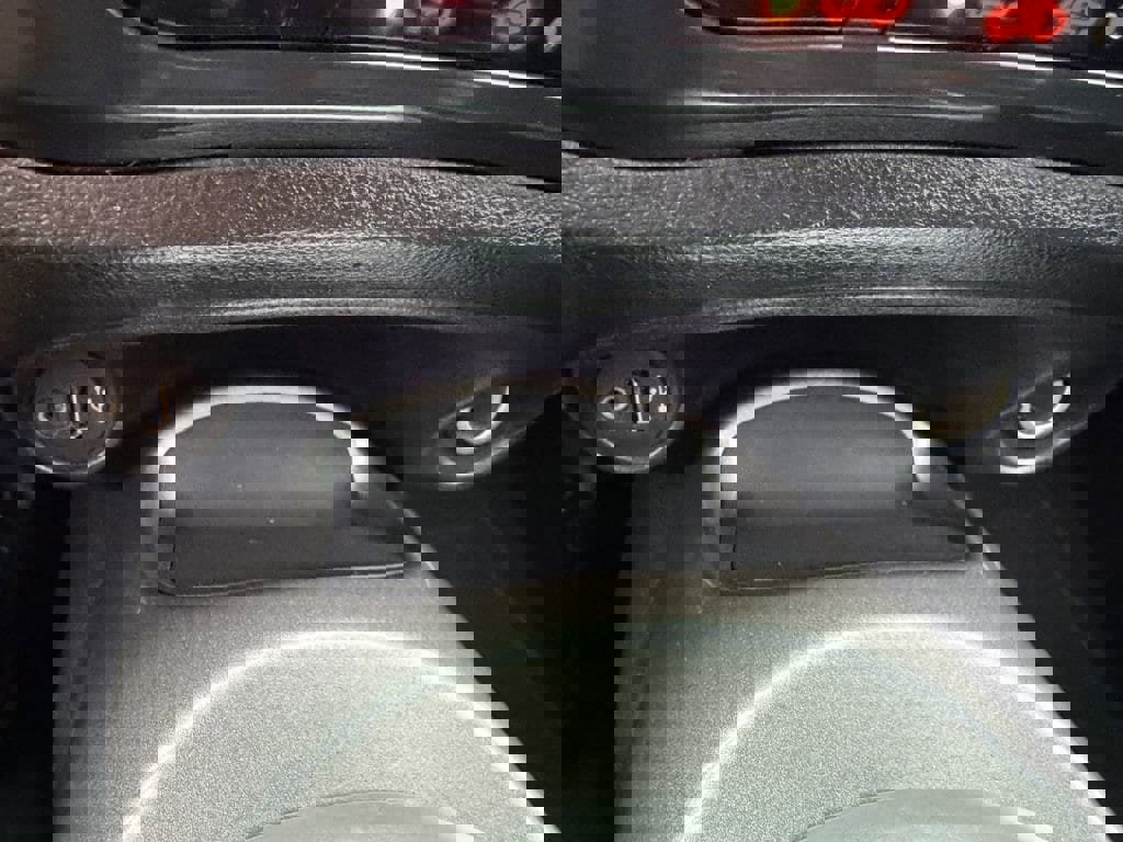 Used 2012 Nissan Juke SL image 27