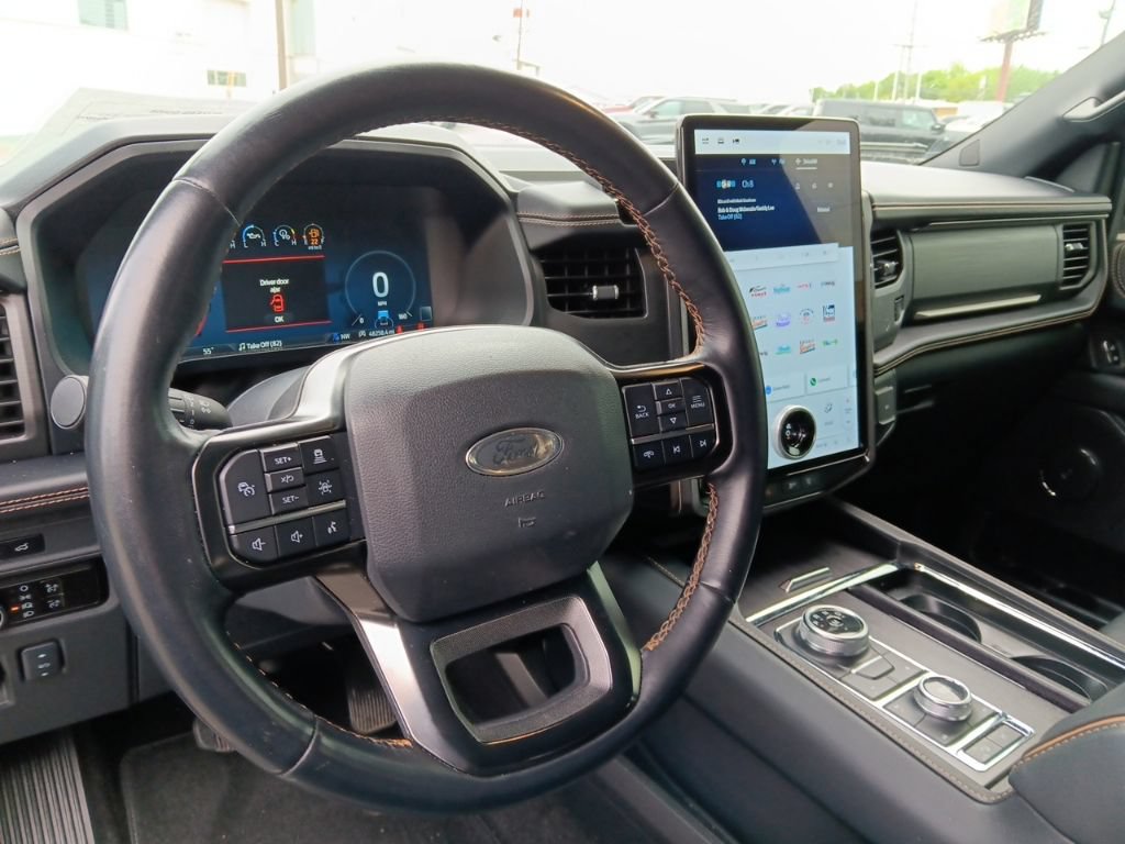 Used 2023 Ford Expedition Platinum AWD/4WD image 9