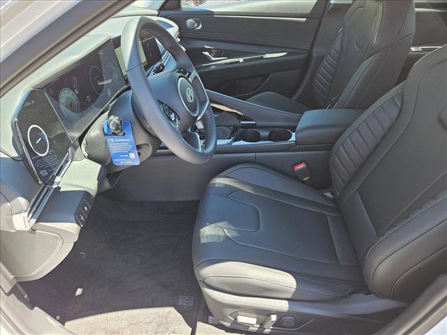 New 2026 Hyundai Elantra Limited FWD video 4