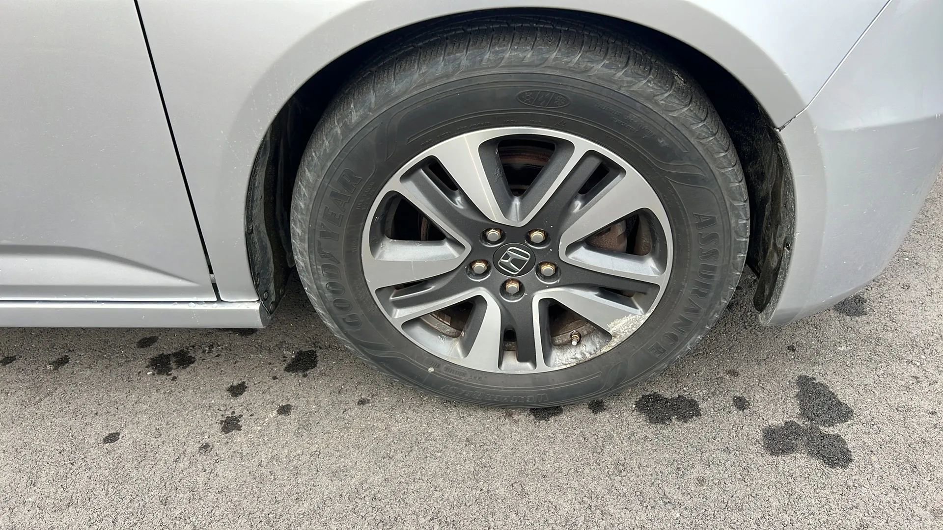 Used 2015 Honda Odyssey Touring image 35