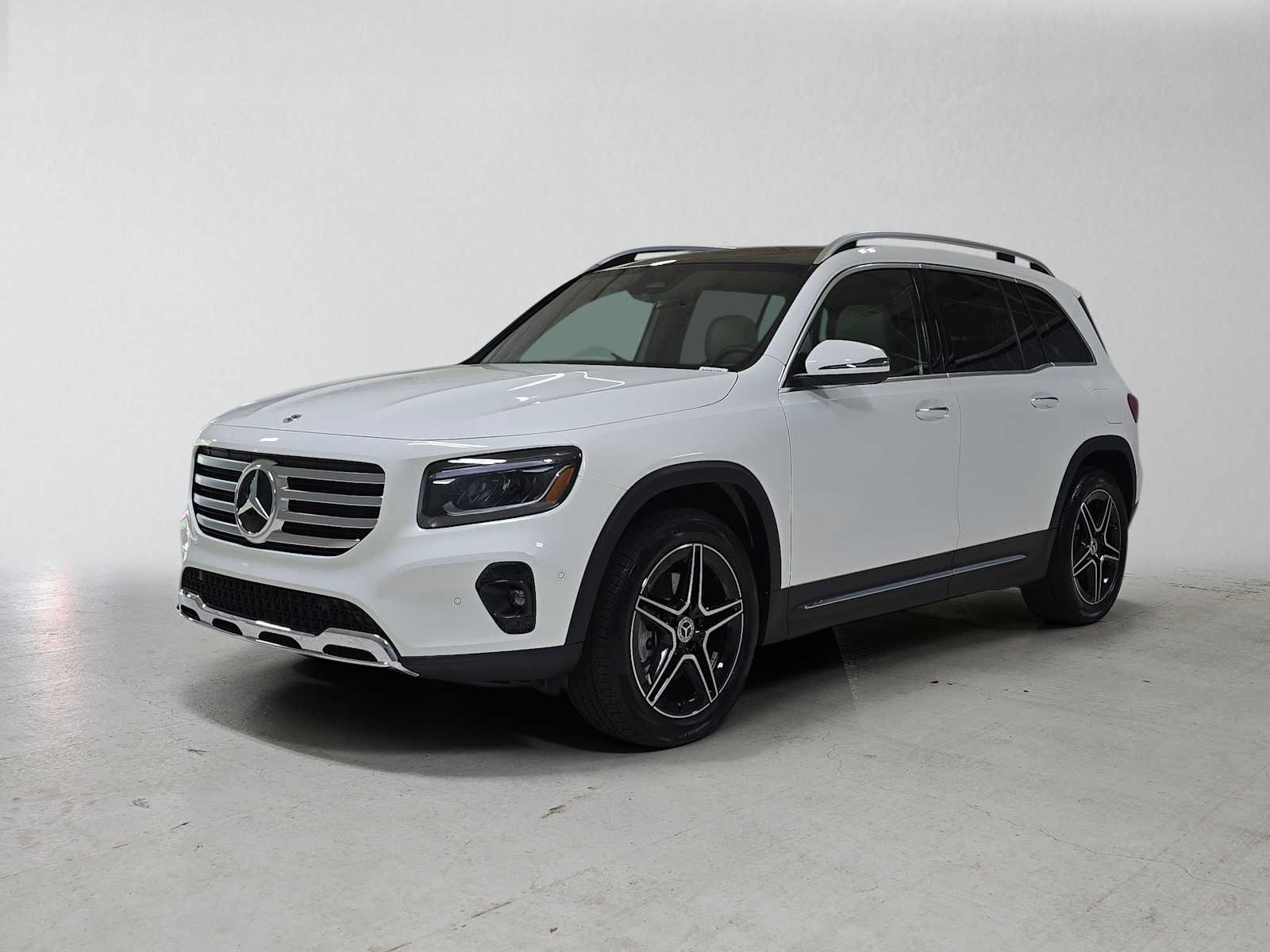 Certified 2026 Mercedes-Benz GLB 250 4MATIC image 7