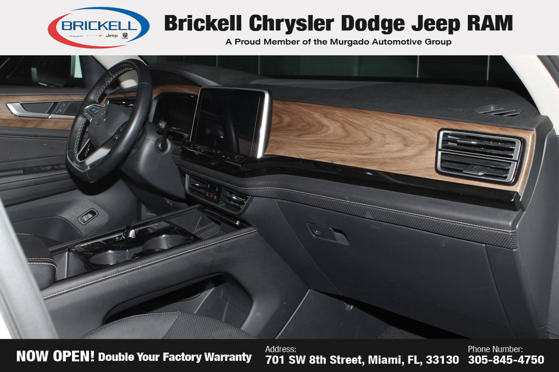 Used 2025 Volkswagen Atlas SE FWD image 14