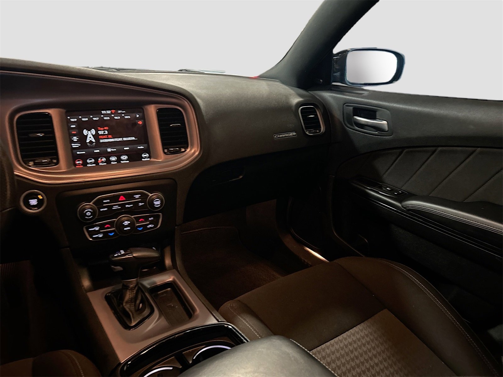 Used 2023 Dodge Charger R/T w/ Blacktop Package image 22