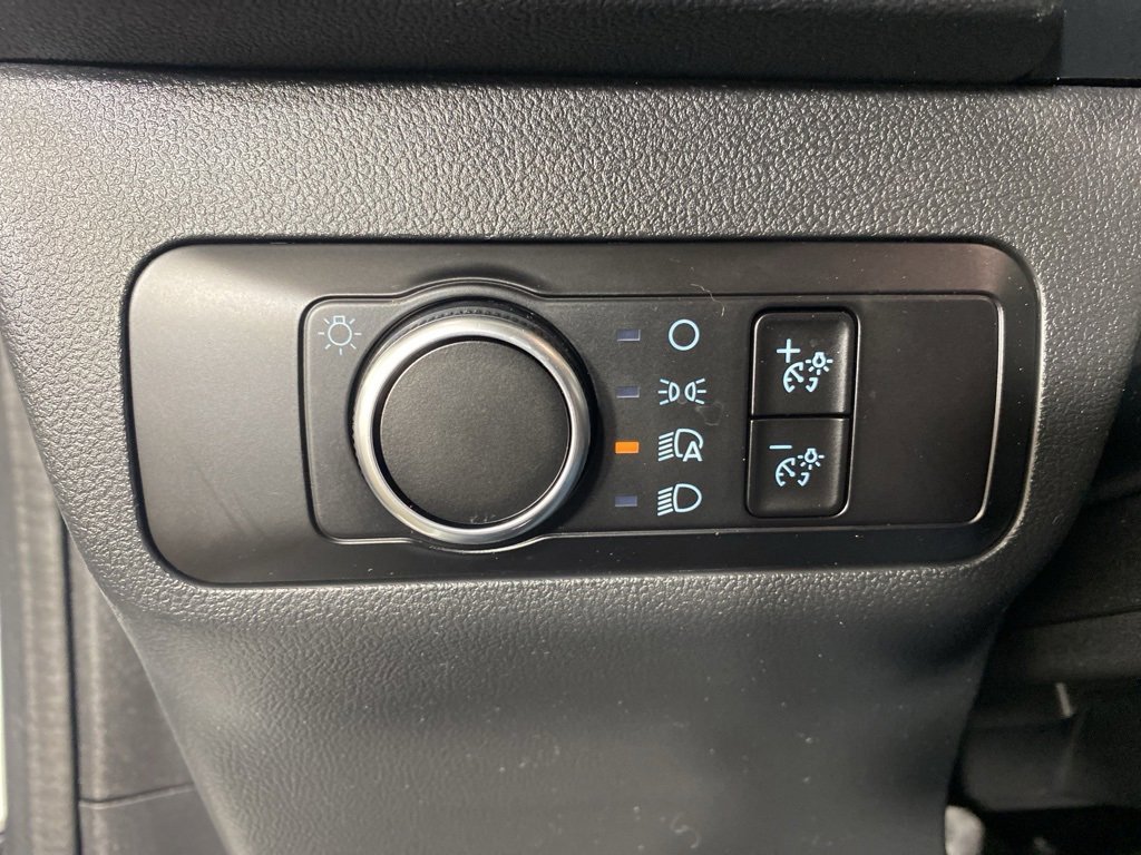 Used 2022 Ford Escape SE w/ Cold Weather Package image 12