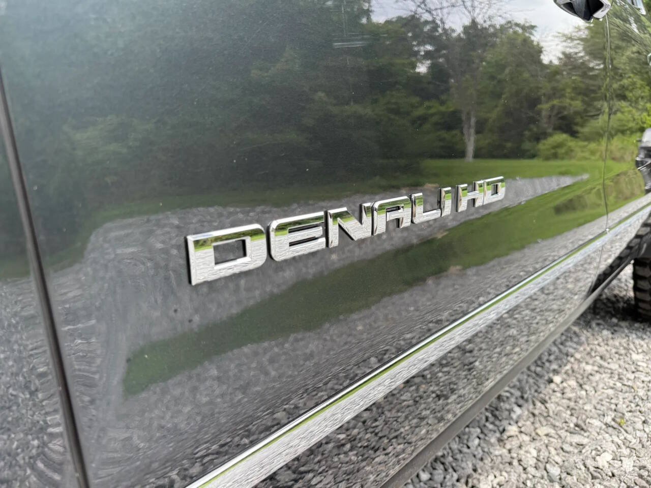 Used 2019 GMC Sierra 2500 Denali w/ Duramax Plus Package AWD/4WD image 11