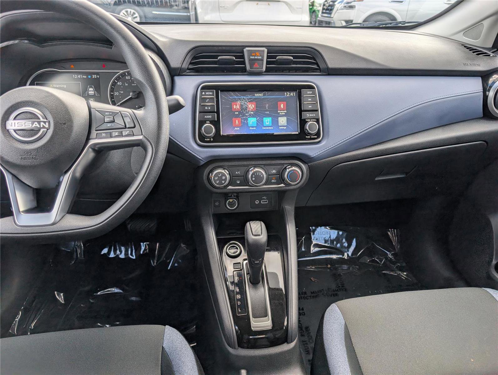 Used 2024 Nissan Versa SV w/ Trunk Package image 18