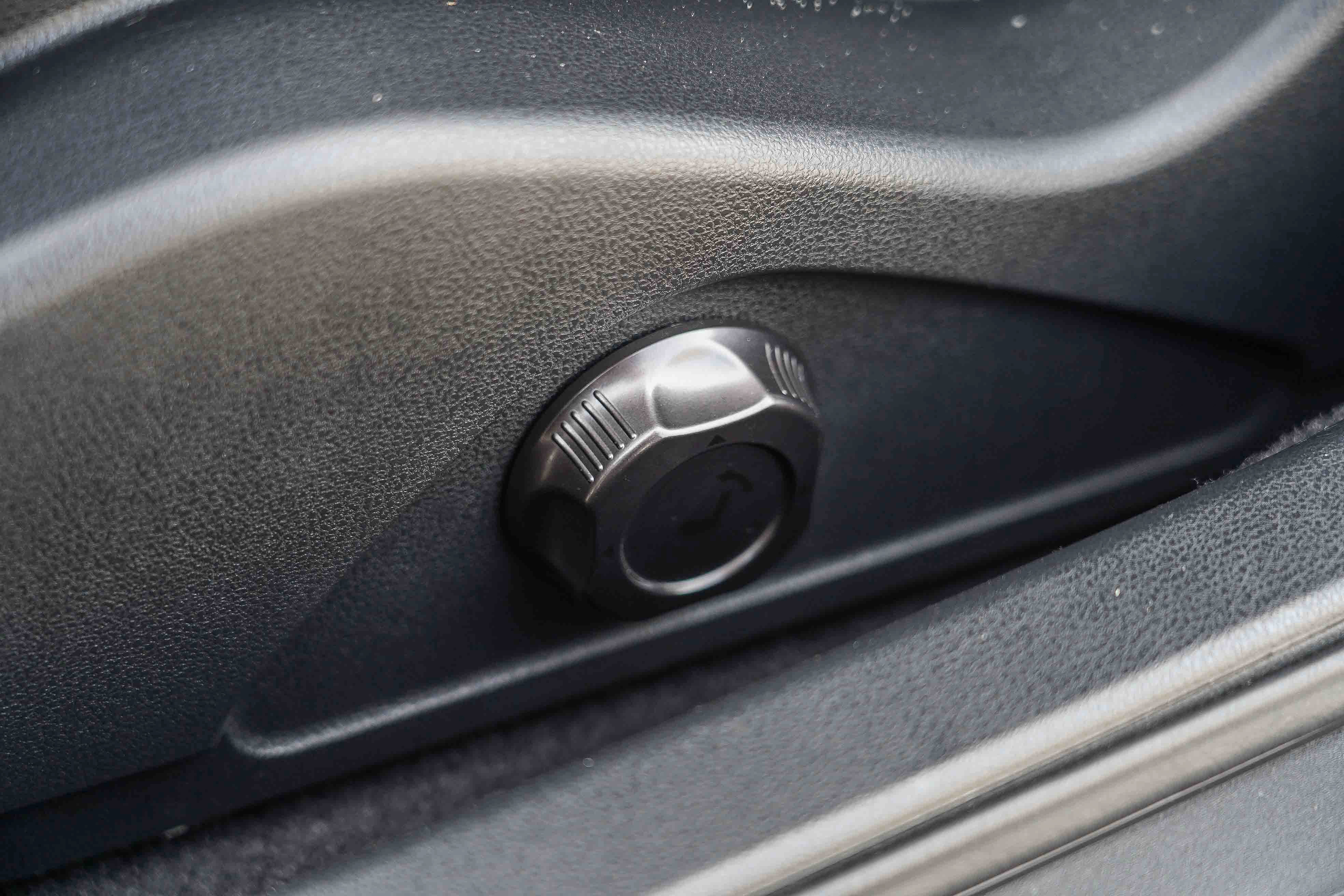 Used 2018 Nissan GT-R NISMO image 34