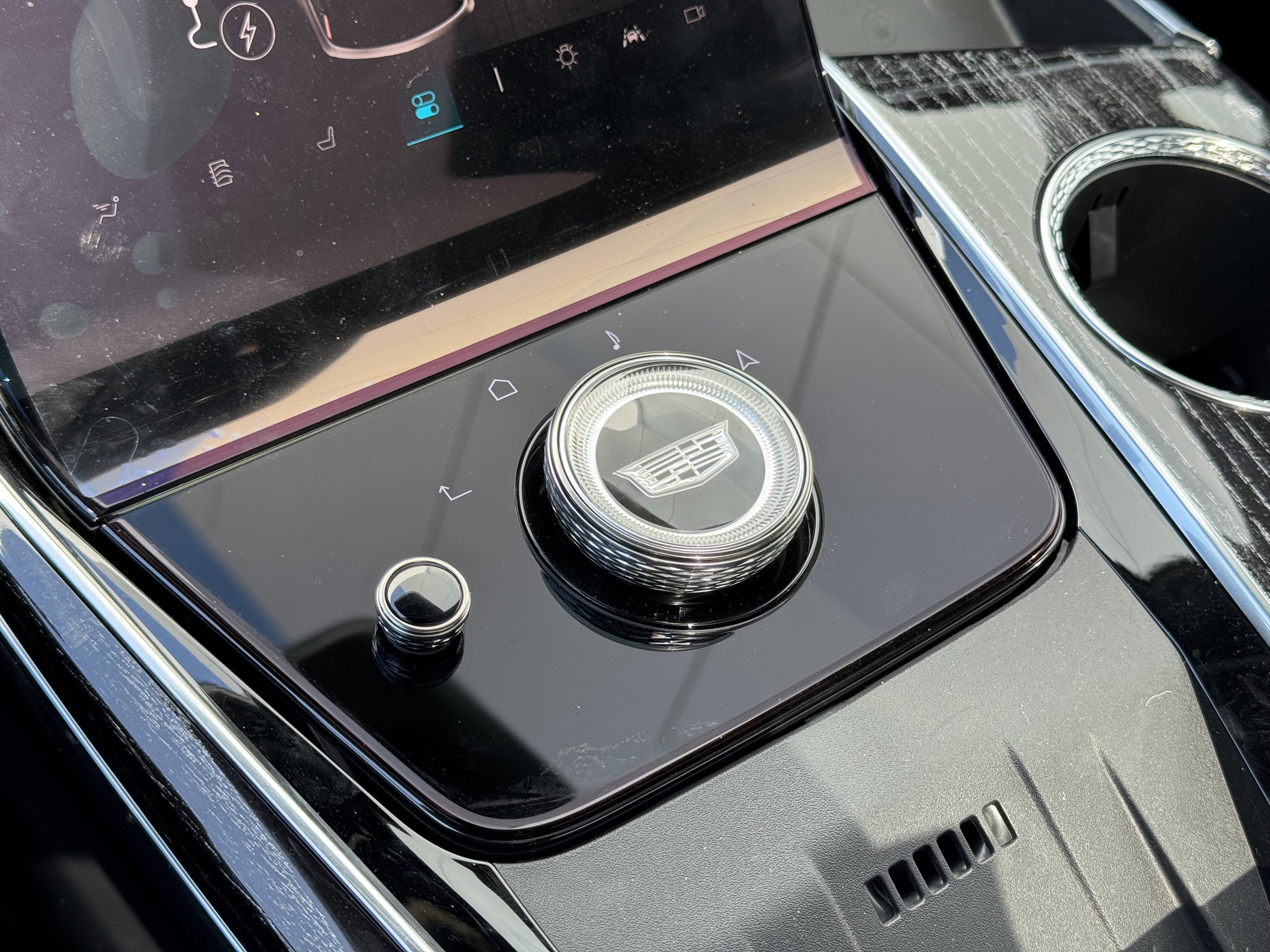 New 2025 Cadillac Escalade IQ Sport 1 w/ Smart Trailering package image 26