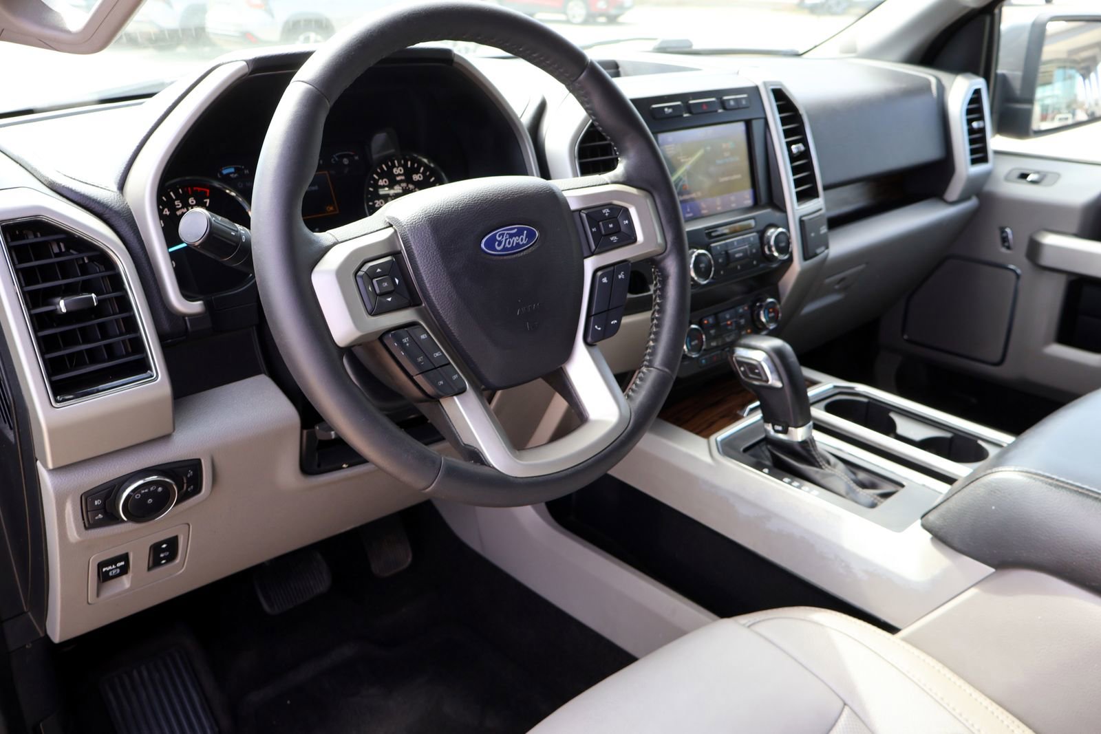 Used 2020 Ford F150 Lariat image 22