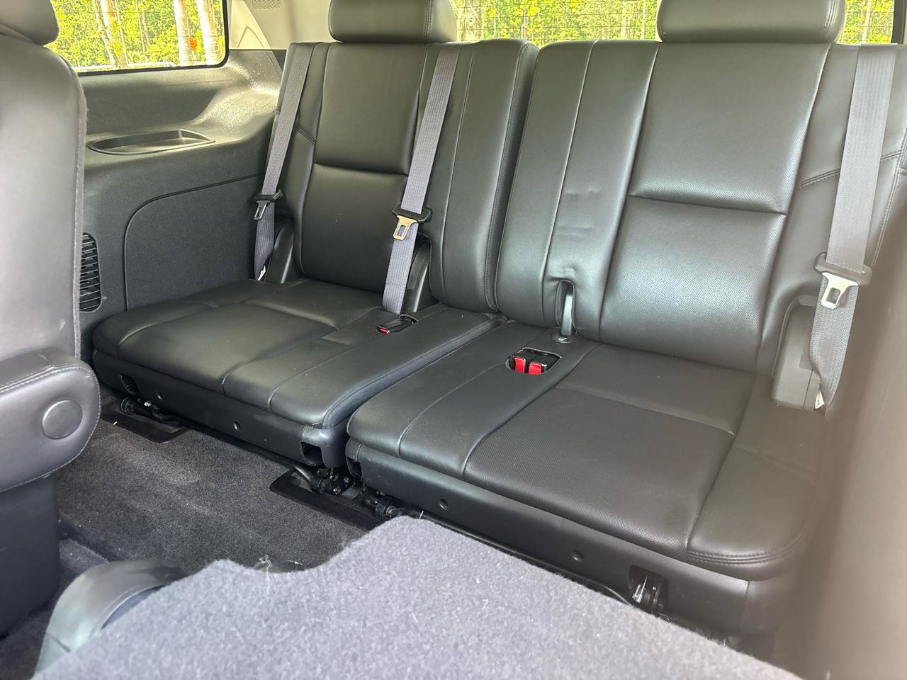 Used 2014 Cadillac Escalade Luxury AWD/4WD image 37