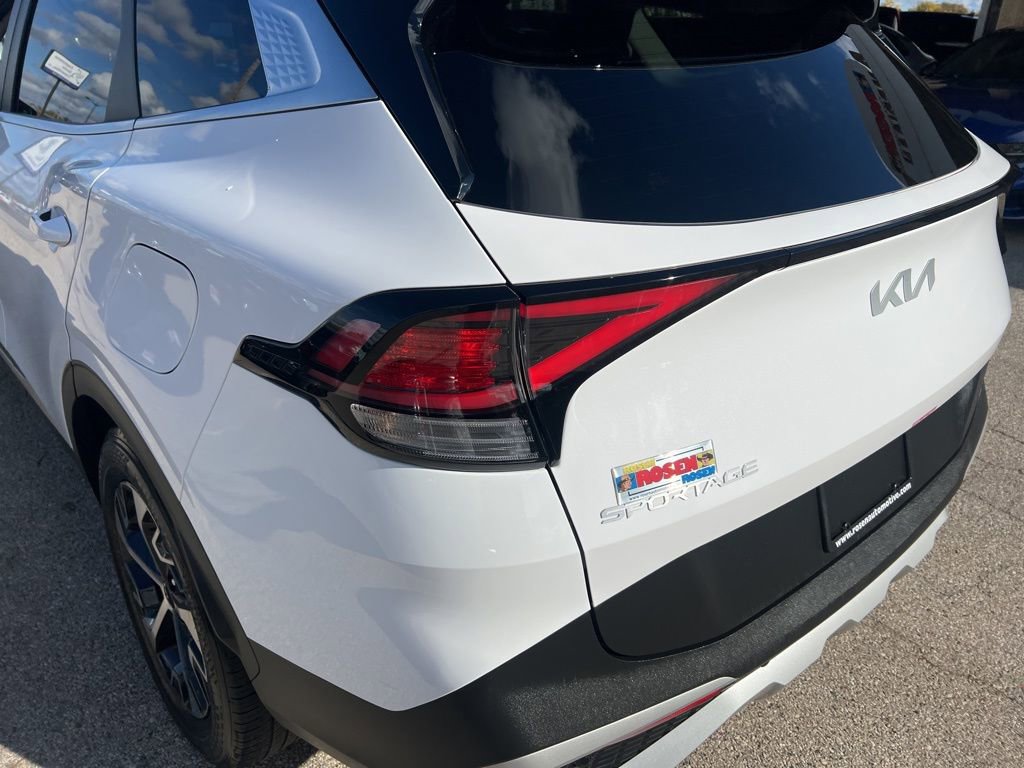 Certified 2025 Kia Sportage EX image 33