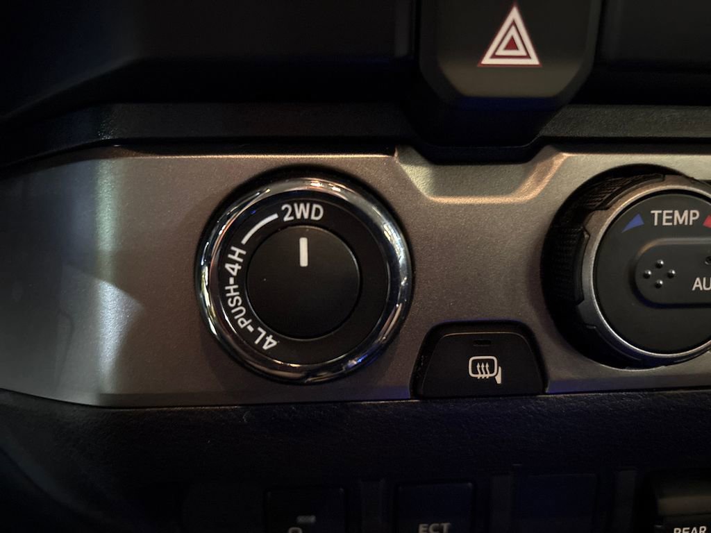 Used 2021 Toyota Tacoma SR5 w/ Technology Package image 33