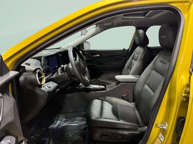 Used 2024 Chevrolet Trax ACTIV w/ Sunroof Package image 25