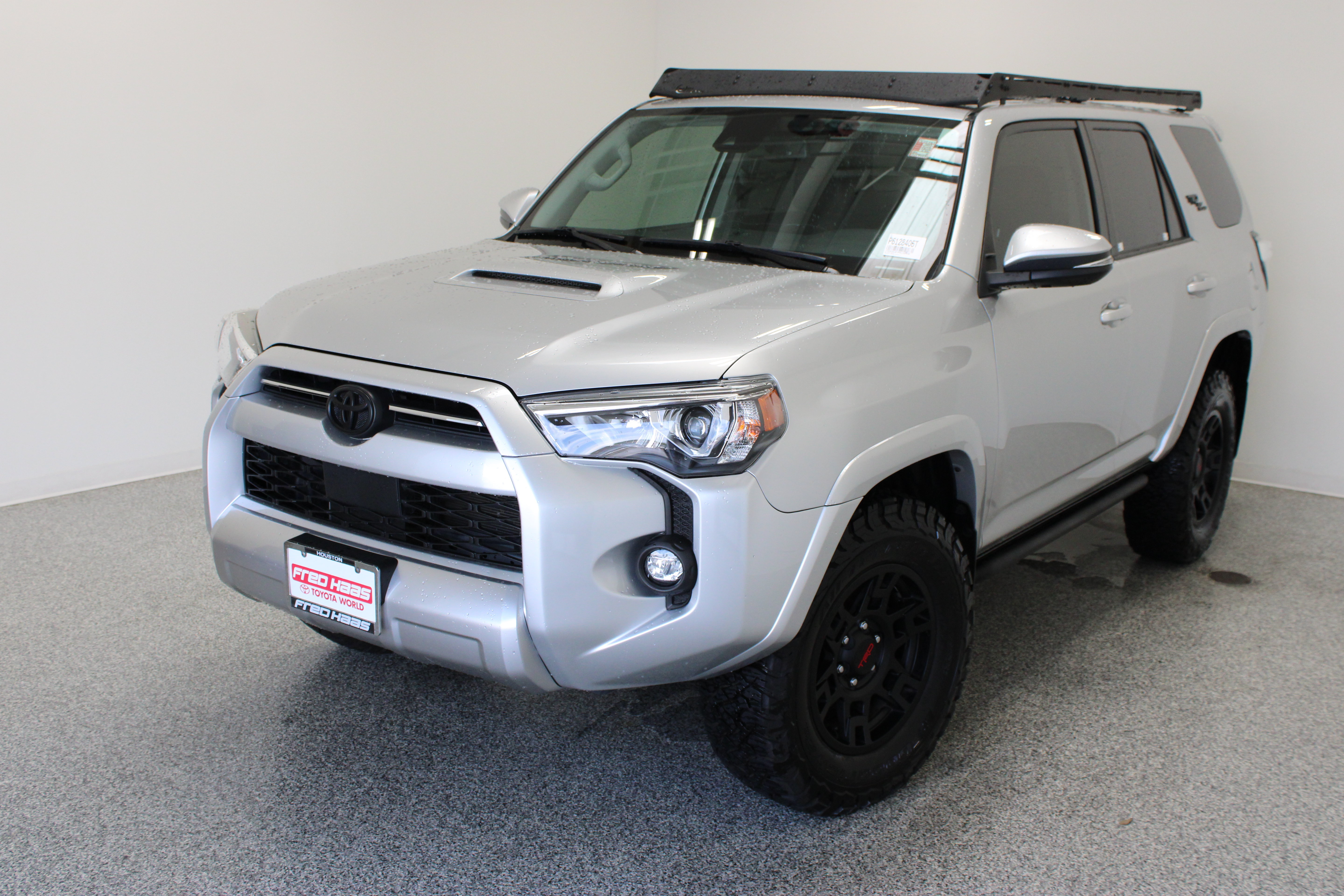 Used 2023 Toyota 4Runner TRD Off-Road Premium w/ Moonroof Package AWD/4WD image 2