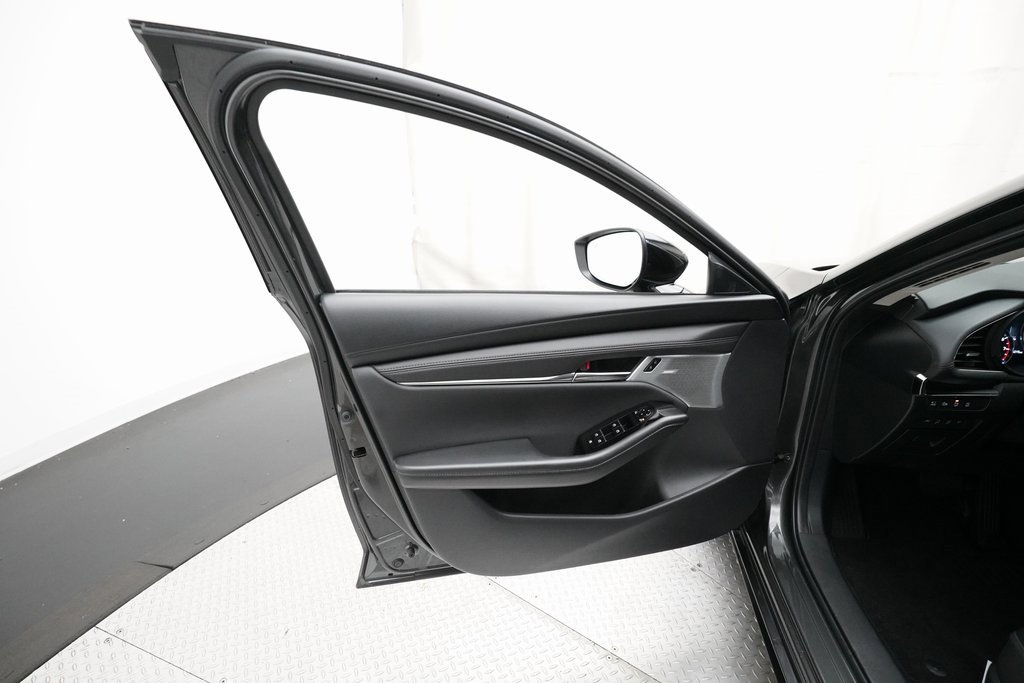 Used 2025 MAZDA MAZDA3 2.5 Turbo Sedan w/Premium Plus image 27