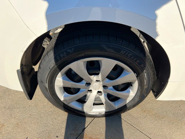 Used 2025 Toyota Corolla LE AWD/4WD image 12