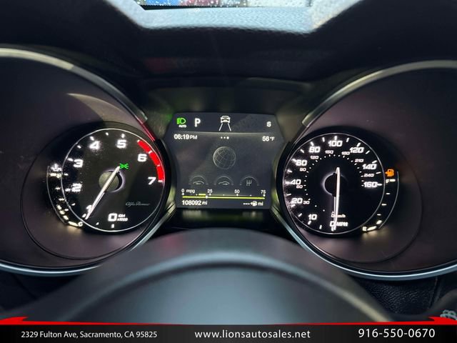 Used 2018 Alfa Romeo Stelvio AWD image 19