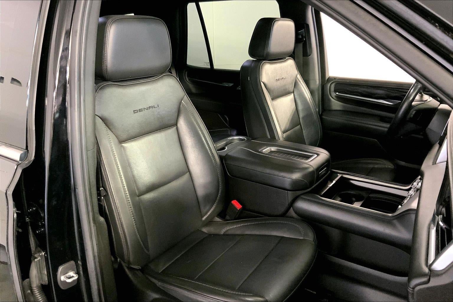 Used 2021 GMC Yukon Denali w/ Denali Premium Package AWD/4WD image 7