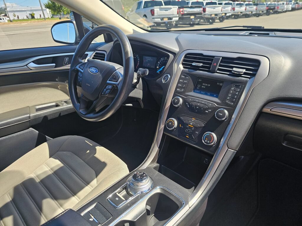 Used 2019 Ford Fusion S FWD image 10