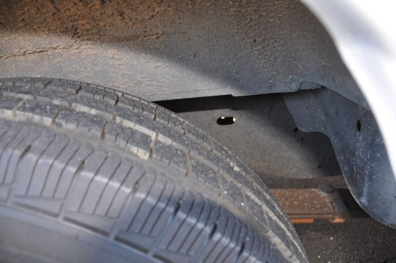 Used 2010 Ford E-350 and Econoline 350 XLT image 33