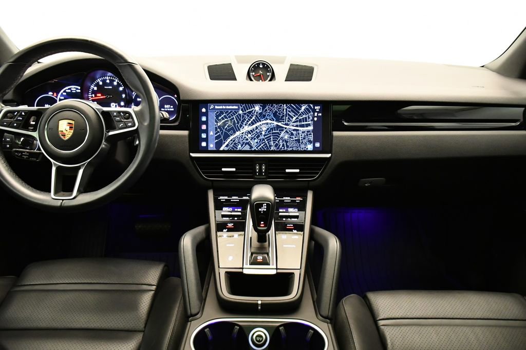 Used 2022 Porsche Cayenne image 22