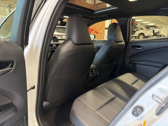 Used 2019 Lexus UX 250h w/ Premium Package AWD/4WD image 23