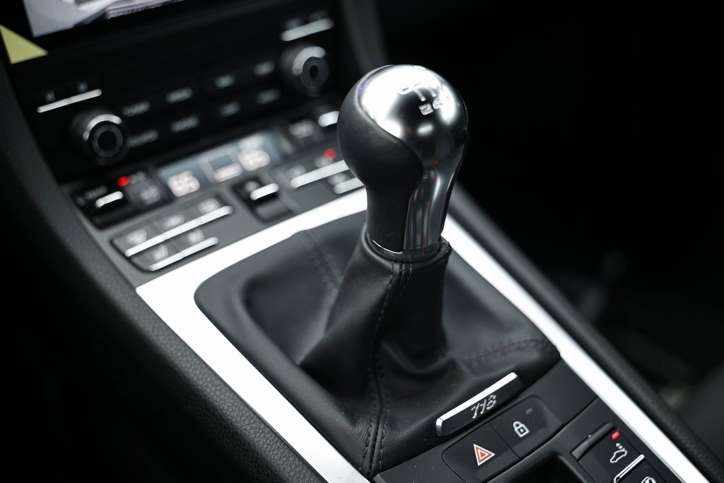 Certified 2024 Porsche 718 Boxster image 40