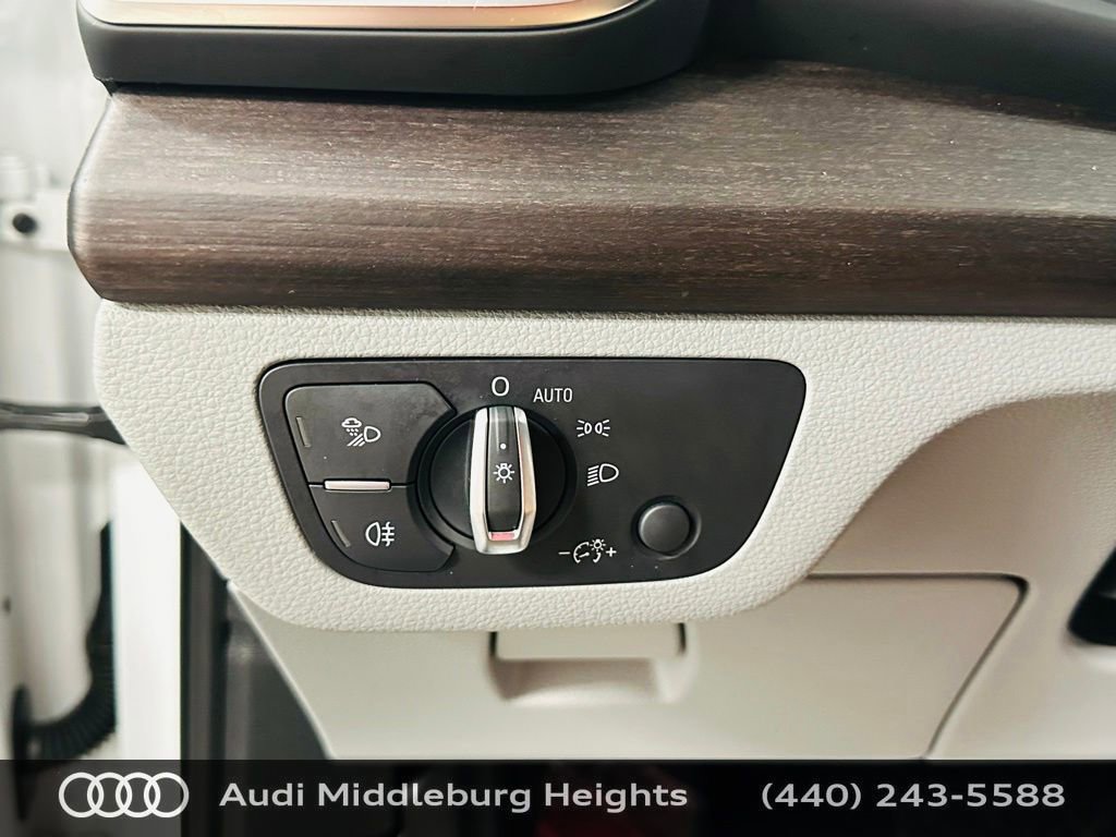 Certified 2023 Audi Q5 2.0T Premium w/ Convenience Package AWD/4WD image 17
