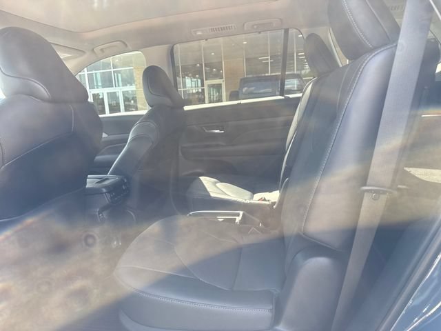 Used 2026 Toyota Grand Highlander AWD image 20