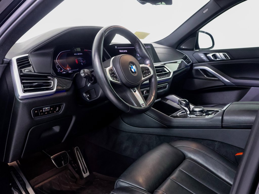 Used 2021 BMW X6 M50i image 4