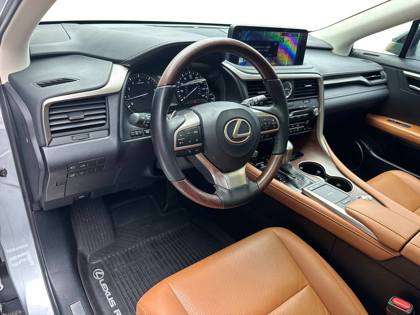 Certified 2022 Lexus RX 350L Premium w/ Premium Package AWD/4WD image 23