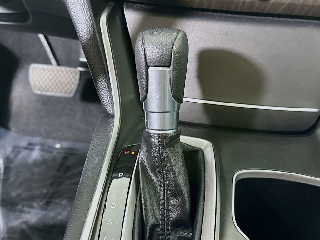 Used 2018 Honda Accord EX image 8