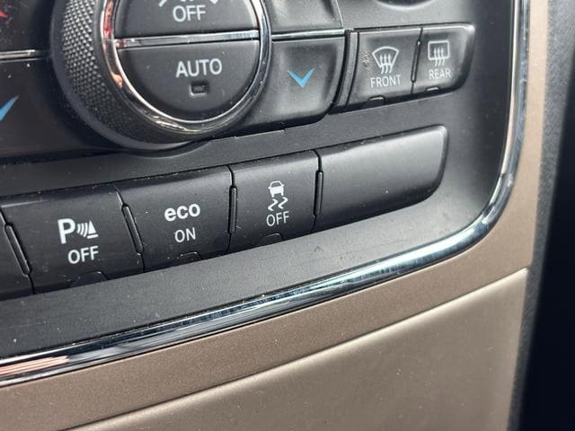 Used 2014 Jeep Grand Cherokee Limited AWD/4WD image 23