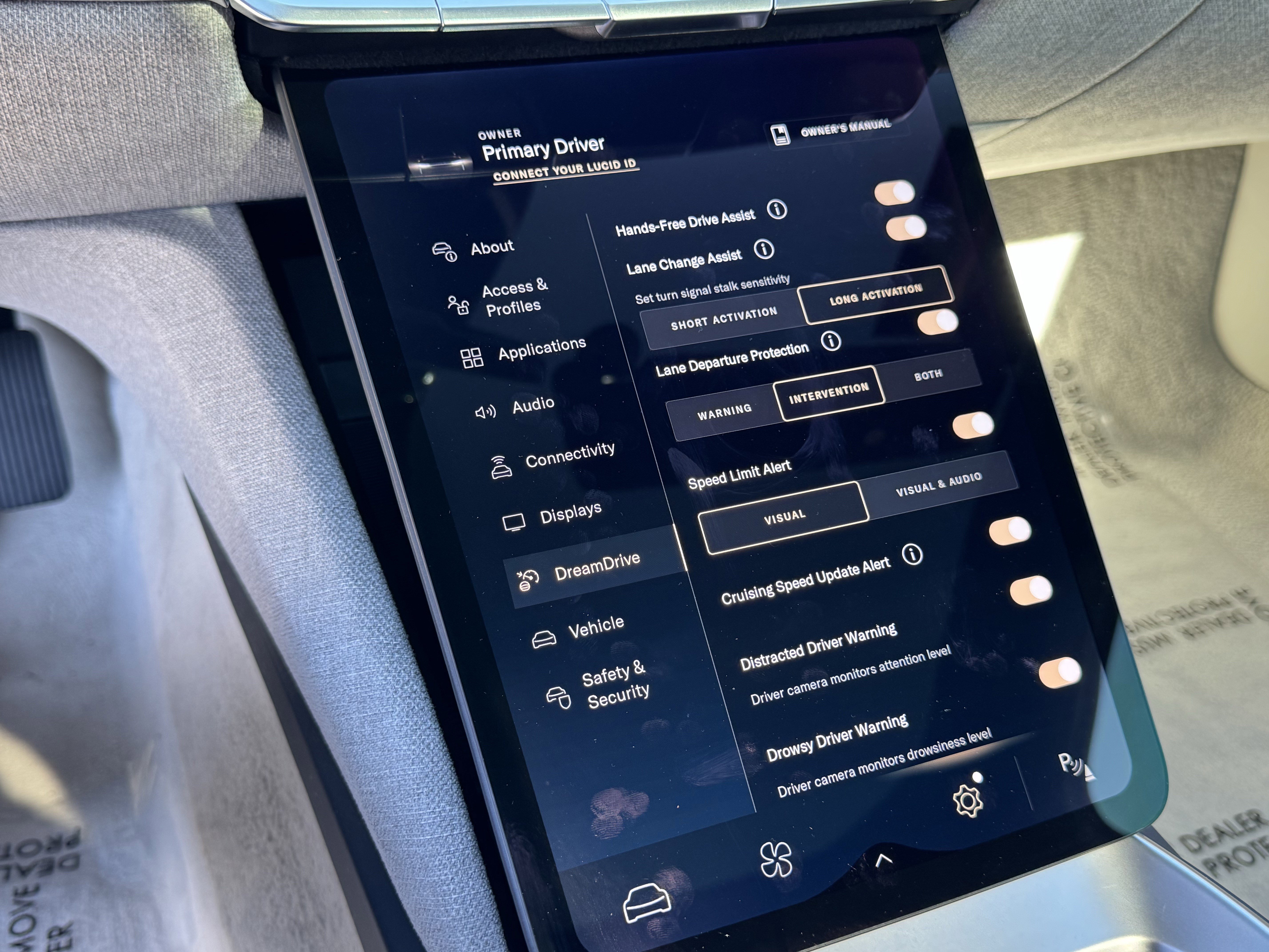 Used 2024 Lucid Air Touring image 31