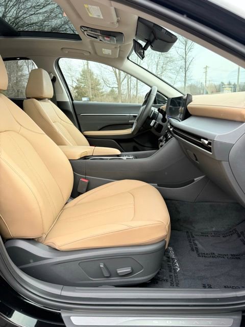 Used 2024 Hyundai Sonata Limited image 15