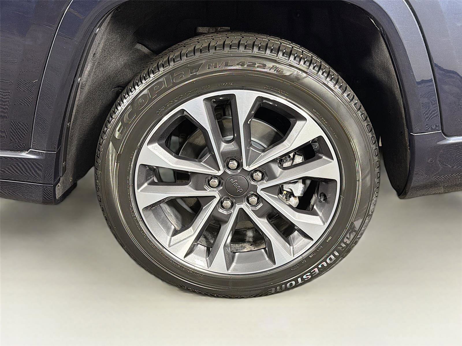 Used 2023 Jeep Grand Cherokee L Overland w/ Advanced Protech Group III AWD/4WD image 40