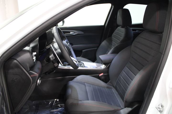 Used 2024 Dodge Hornet R/T image 17