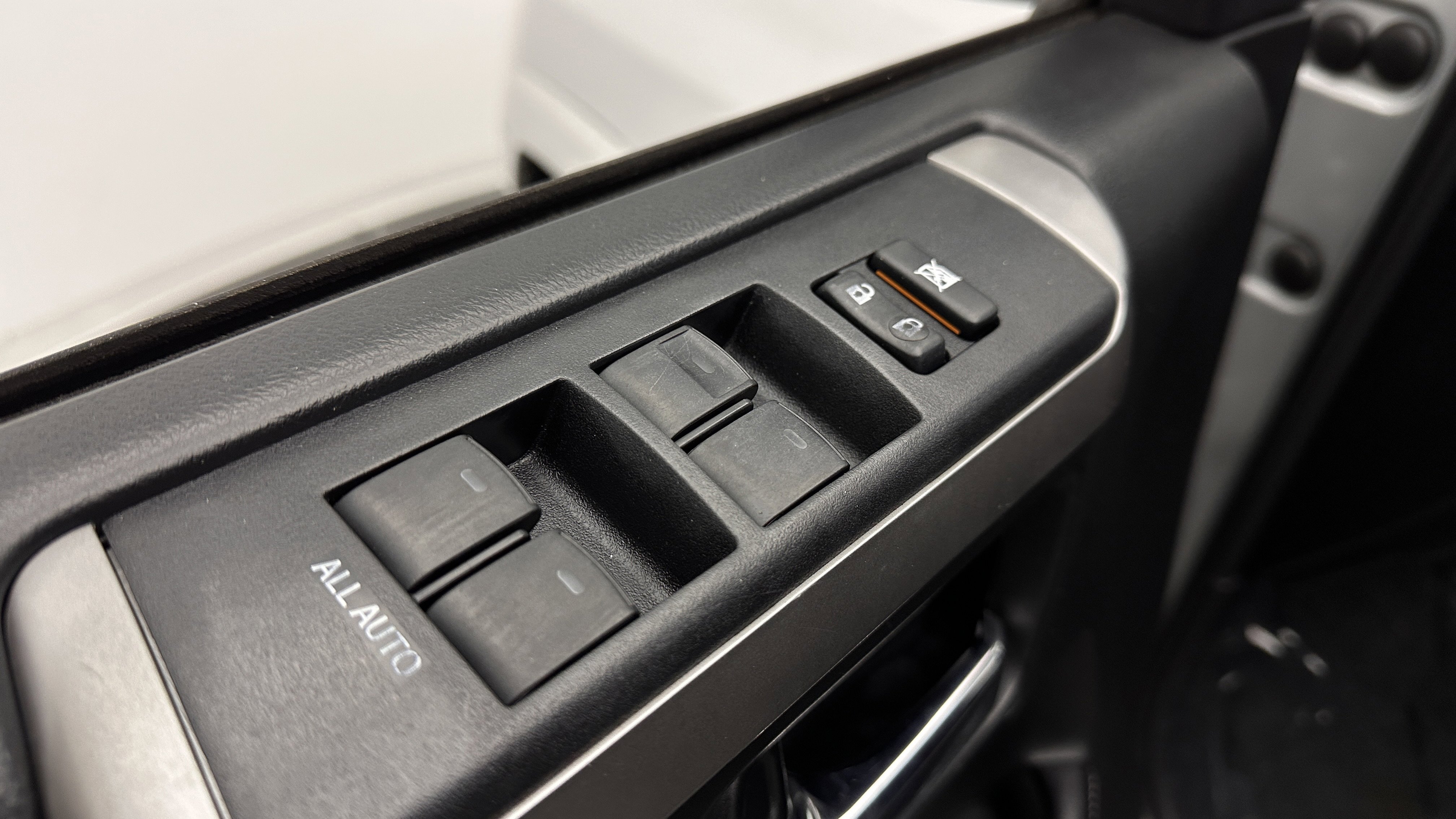 Used 2017 Toyota 4Runner SR5 image 11