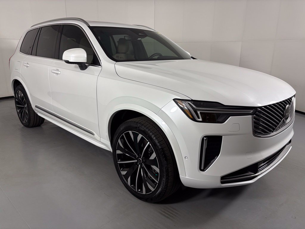 New 2026 Volvo XC90 T8 Plus w/ Protection Package Premier AWD/4WD image 2