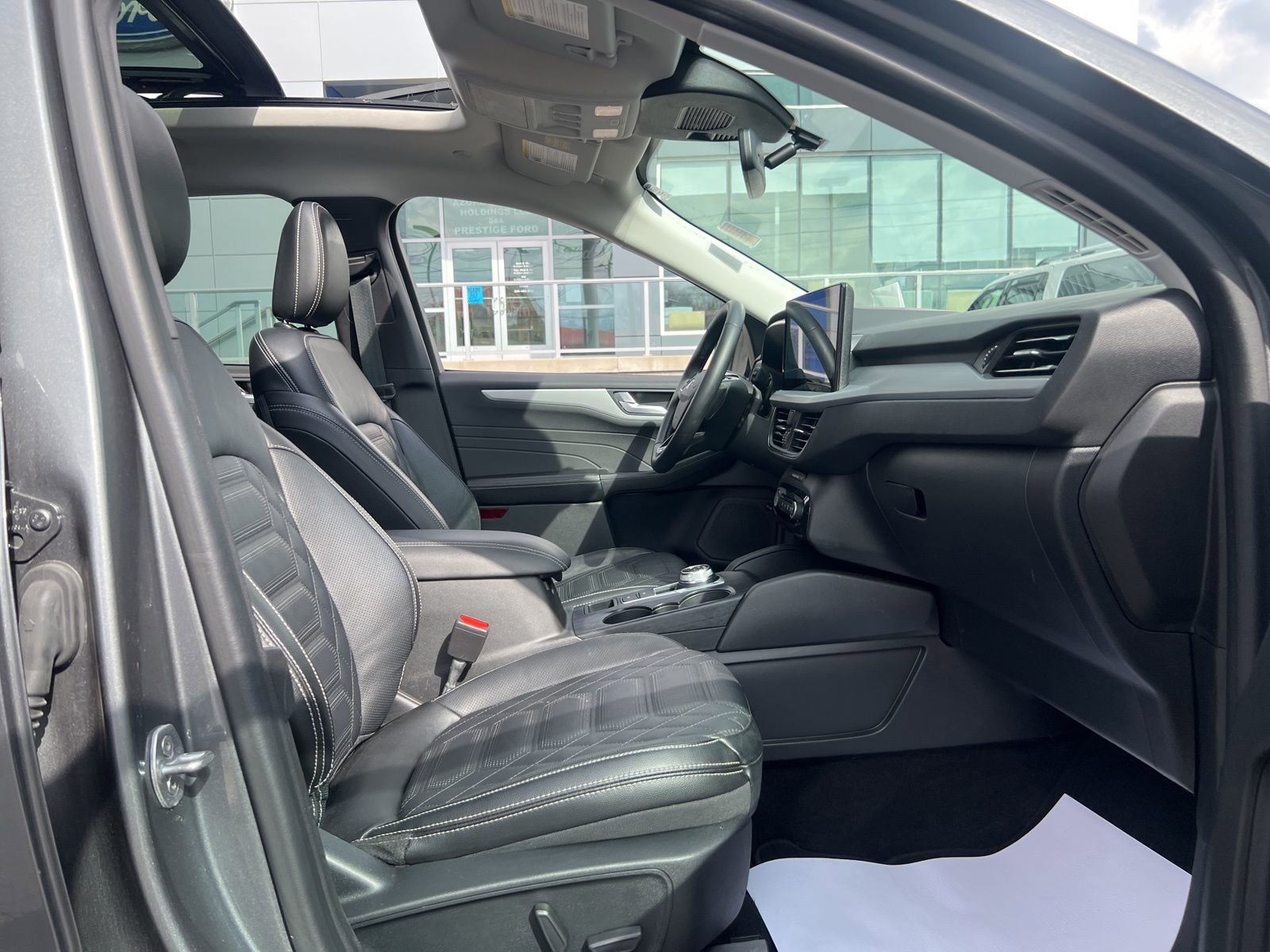 Used 2024 Ford Escape Platinum w/ Premium Technology Package image 45